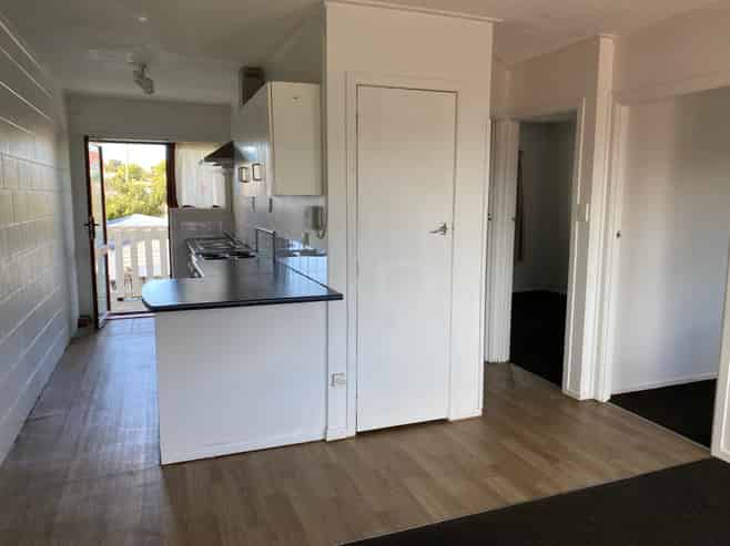 2/651 Grey Street, Hamilton East