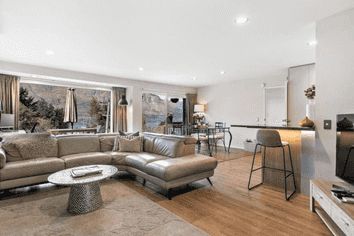 1 Arawata Terrace, Fernhill/Sunshine Bay