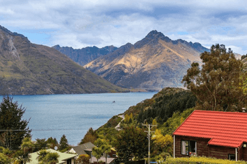 1 Arawata Terrace, Fernhill/Sunshine Bay