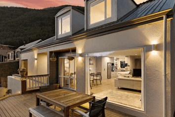 1 Arawata Terrace, Fernhill/Sunshine Bay