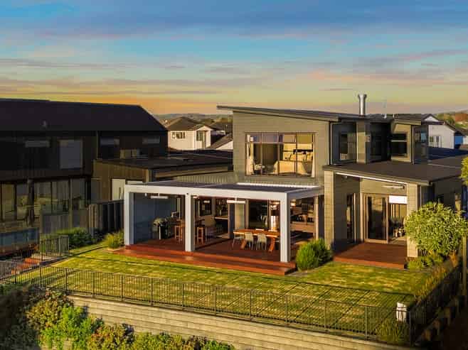 67 Milano Boulevard, Karaka