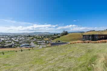 57 Irwin Logan Drive, Mosgiel