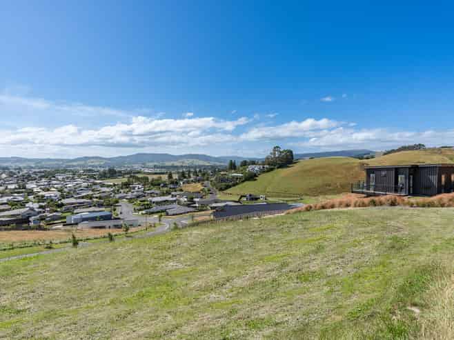 57 Irwin Logan Drive, Mosgiel