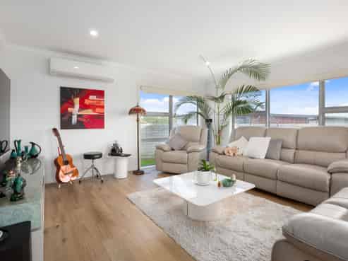 174 Navigation Drive, Whitby