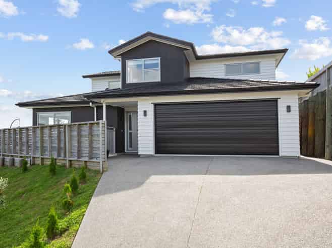 174 Navigation Drive, Whitby