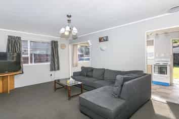 118 Whatawhata Road, Dinsdale