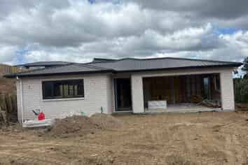 6 NAHO PLACE, Meremere