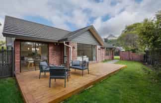 51 Laing Crescent, Heathcote Valley