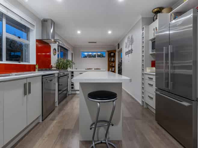 635 Queen Street East, LEVIN