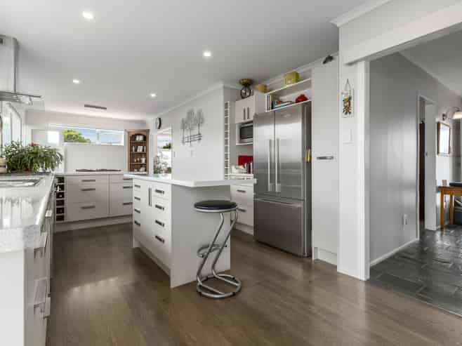 635 Queen Street East, LEVIN