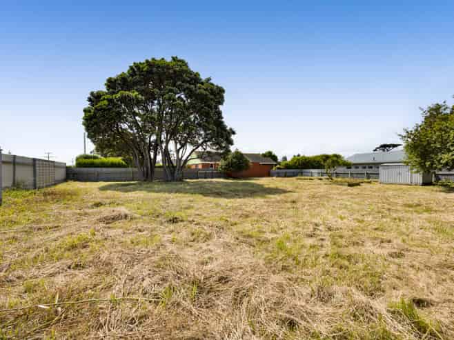 208 Egmont Street, Patea