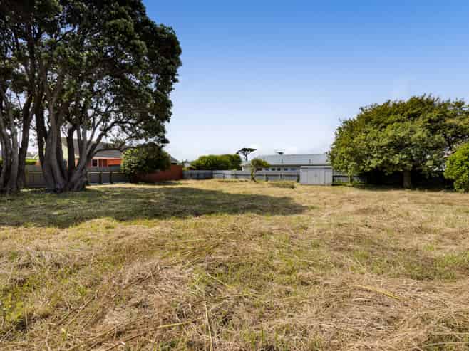208 Egmont Street, Patea