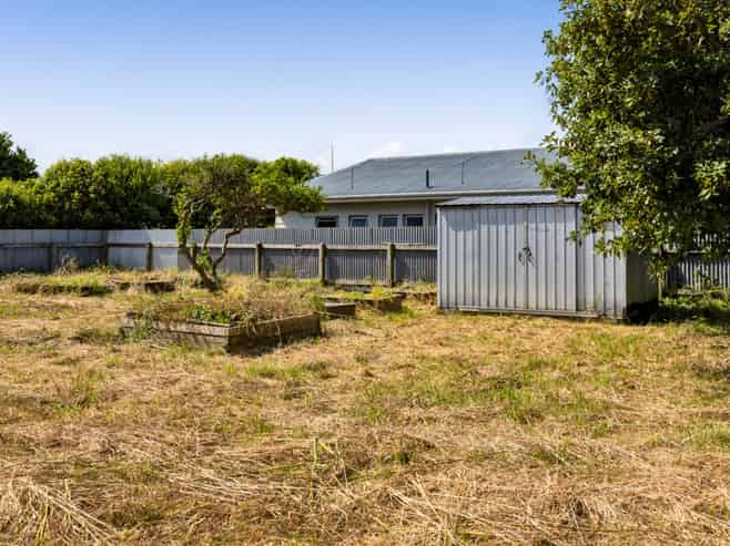 208 Egmont Street, Patea