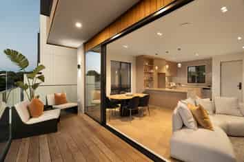 2/30 Grange Road, Mount Eden