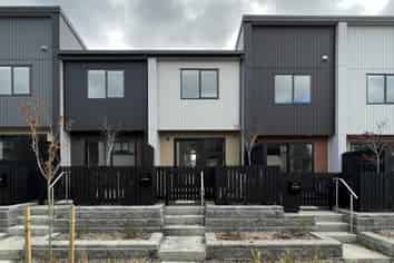 4/476 West Coast Road, Glen Eden