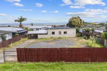 37 Templeton Place, Clendon Park