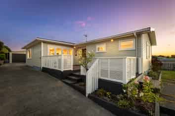 38 Gray Avenue, Paraparaumu Beach