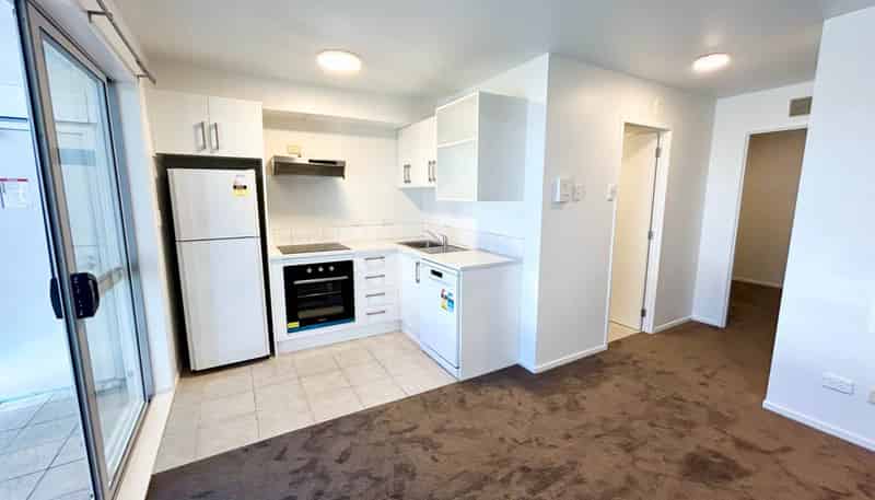 207/10 Flower Street, Eden Terrace