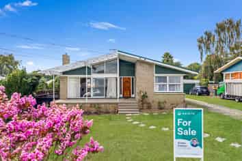 30 Garden Heights Ave, Glenview