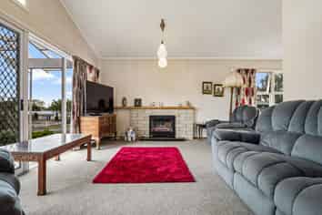 30 Garden Heights Ave, Glenview