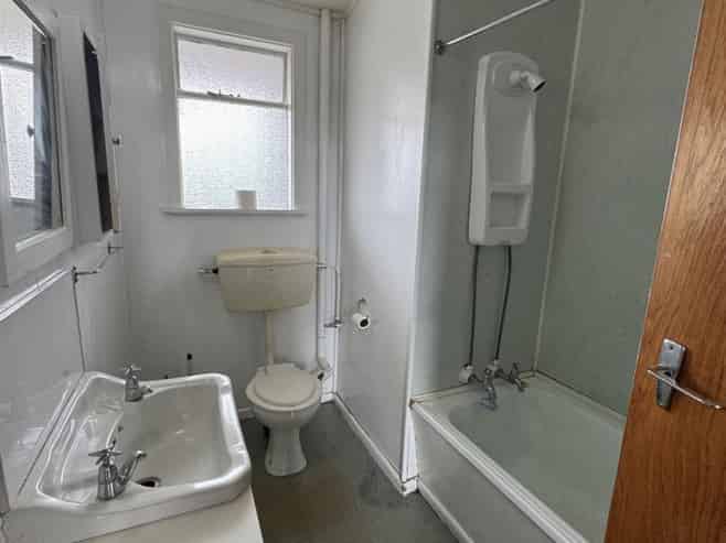 61D Warwick Street, Mayfield