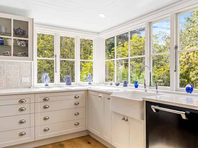 211 Summerhill Road, Cust