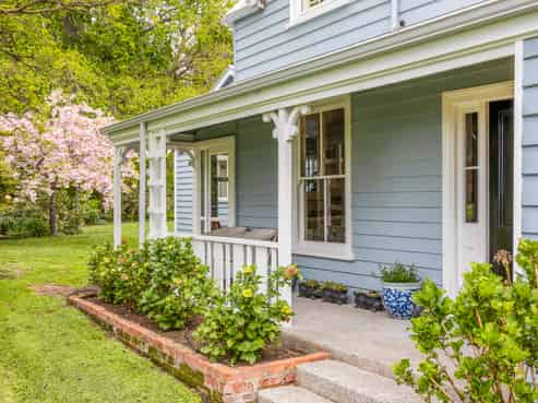 211 Summerhill Road, Cust
