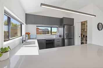 24 Nathaniel Archer Street, Woodend