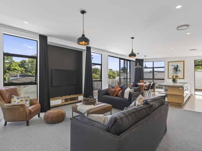 9 Mt Edgecumbe Street, New Plymouth