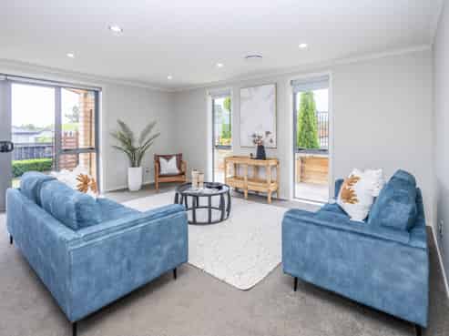 4 Cabourne Drive, Glenview