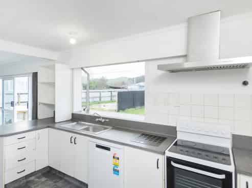 24 Steele Road, Tamarau