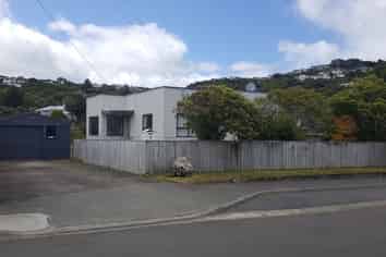 8 Retter Street, Paparangi
