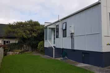 8 Retter Street, Paparangi