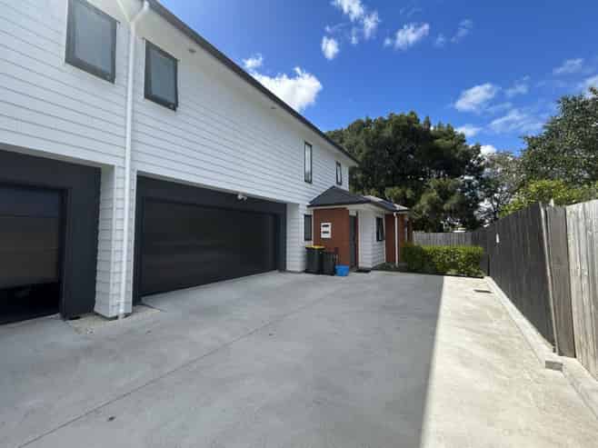 2D/23 Hibiscus Avenue, Hamilton Lake