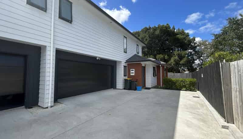 2D/23 Hibiscus Avenue, Hamilton Lake