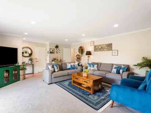 52 Wattle Farm Road, Wattle Downs