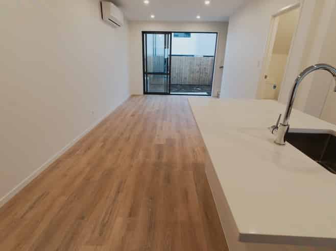 39 Clay Works Lane, New Lynn