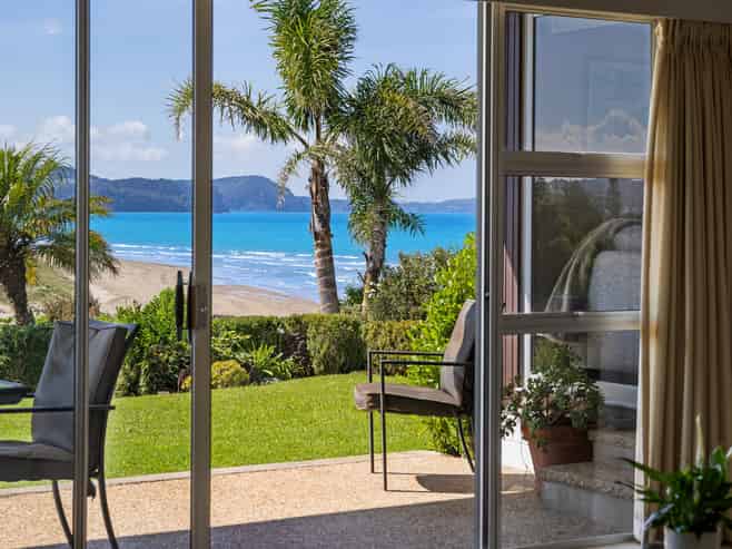 61 Rosario Crescent, Red Beach