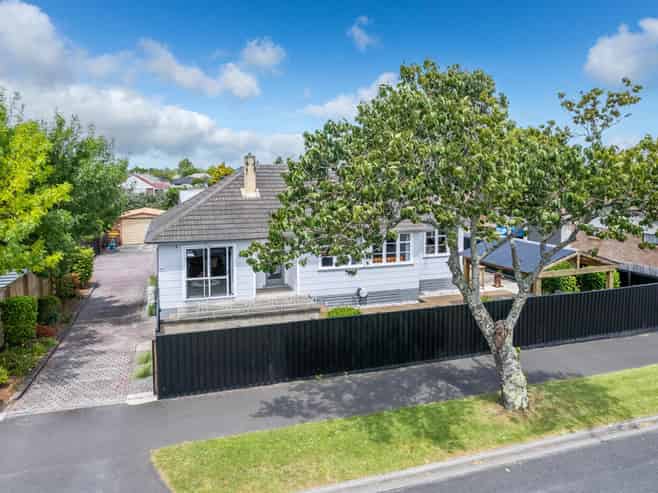 194 Clarkin Road, Fairfield