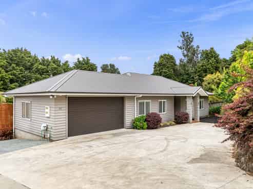 25 Michel Colombon Close, Maunu