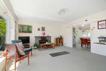 11 August Street, Stokes Valley