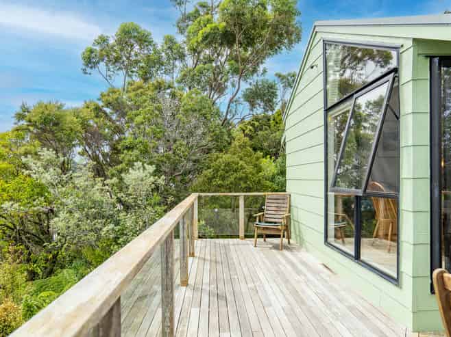 28 Hunterville Road, Waiheke Island