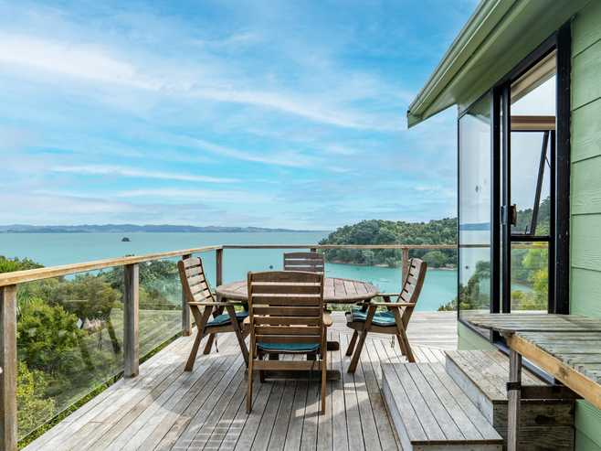 28 Hunterville Road, Waiheke Island