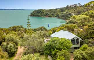 28 Hunterville Road, Waiheke Island
