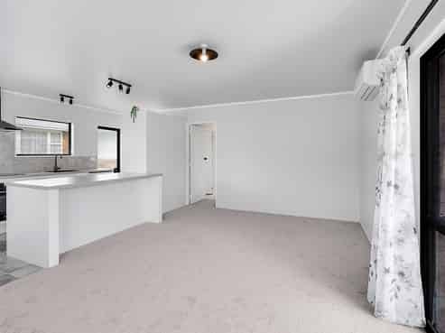 21A Southsea Crescent, Silverdale