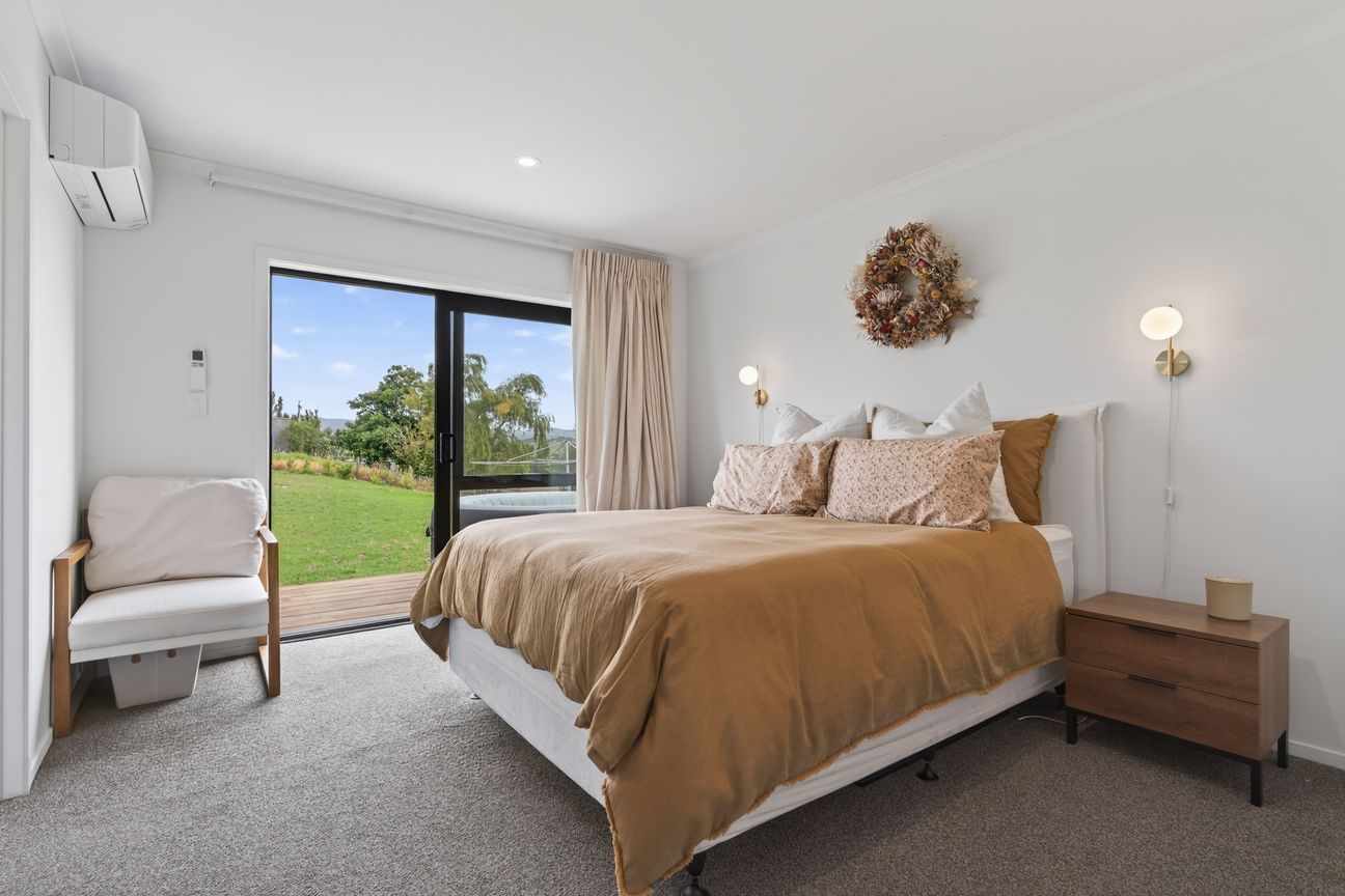 Beautifully Finished Modern Masterpiece – pohled 2