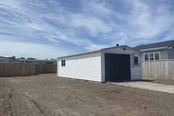 8A Grey Street, Waitara