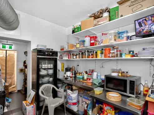 LIVE/WORK TENANTED INVESTMENT
