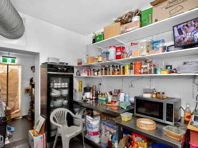 LIVE/WORK TENANTED INVESTMENT
