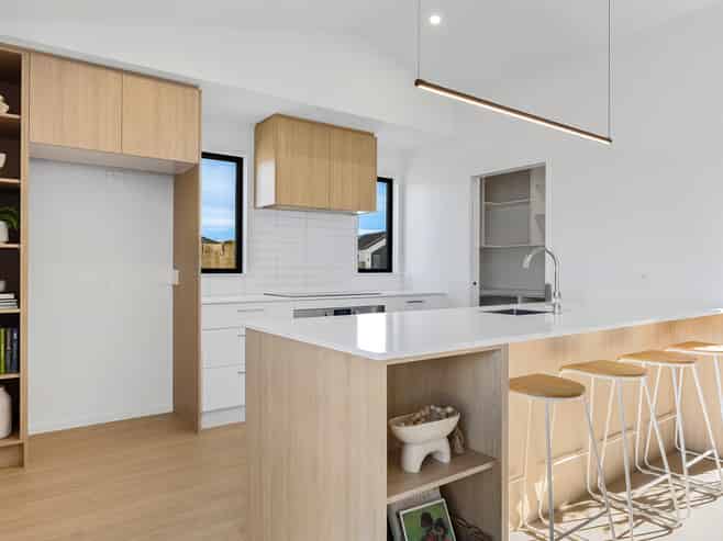 10 Plover Avenue, Amberley